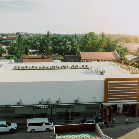Kojo Hotel Tagum Екстер'єр фото