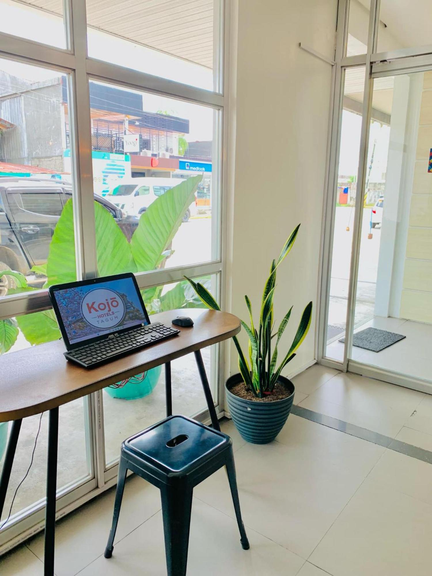 Kojo Hotel Tagum Екстер'єр фото