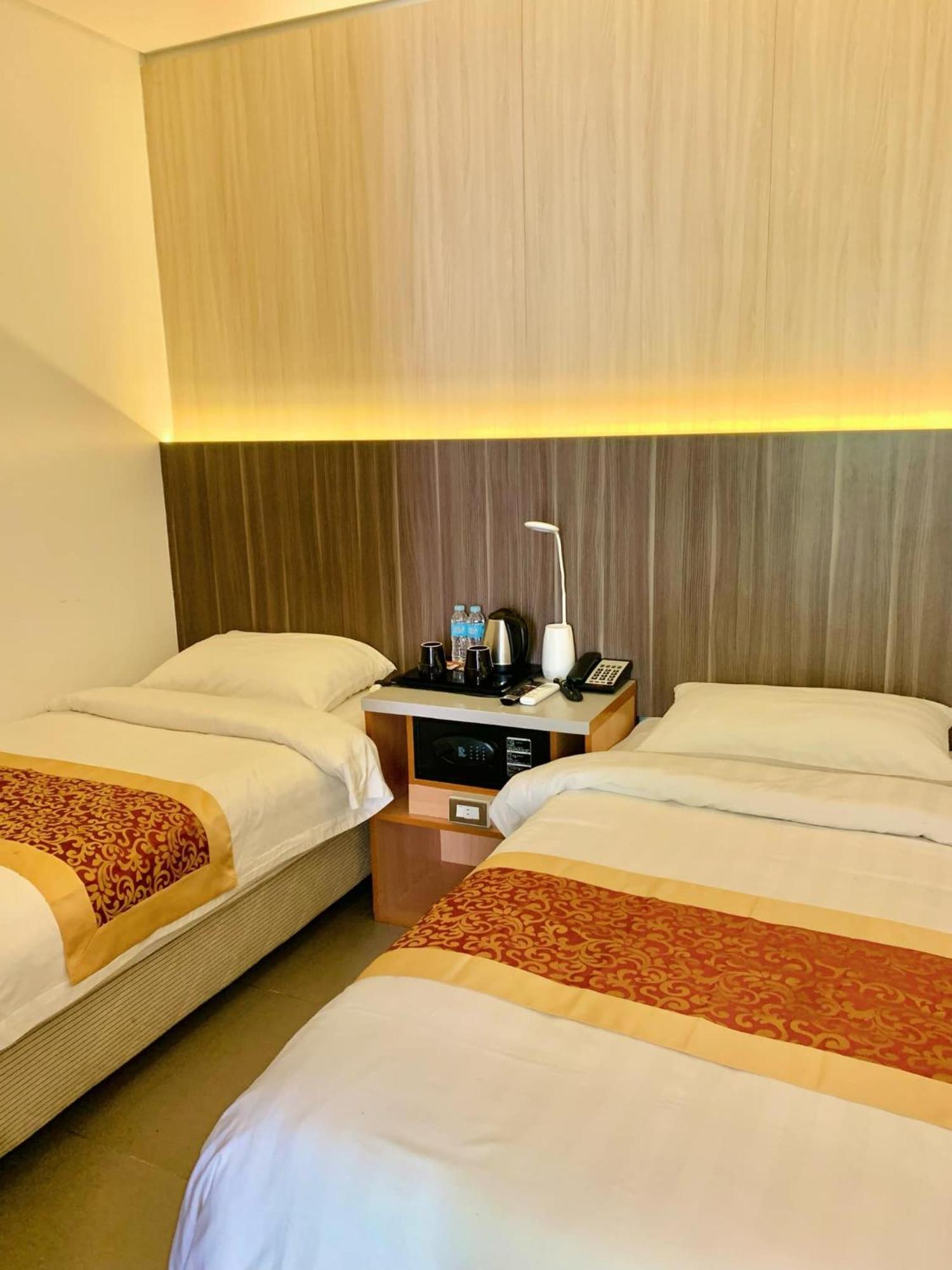 Kojo Hotel Tagum Екстер'єр фото